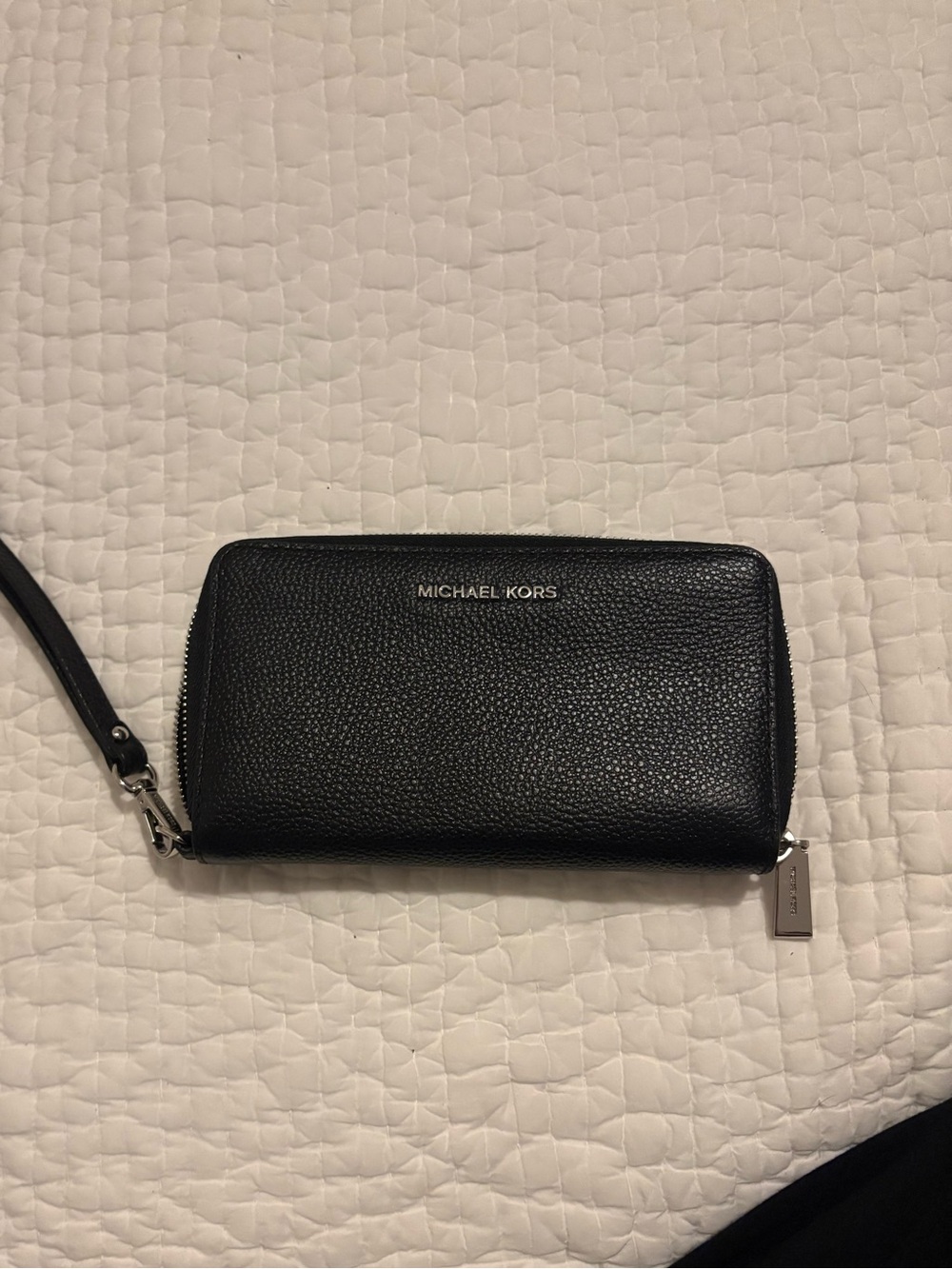 Michael Kors Wristlet Wallet